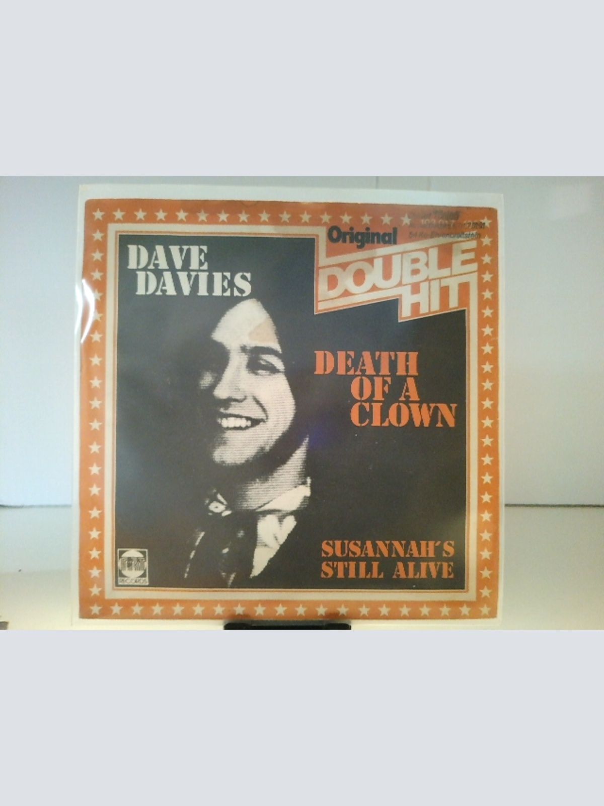 SINGLE / Dave Davies – Death Of A Clown / Susannah's Still Alive