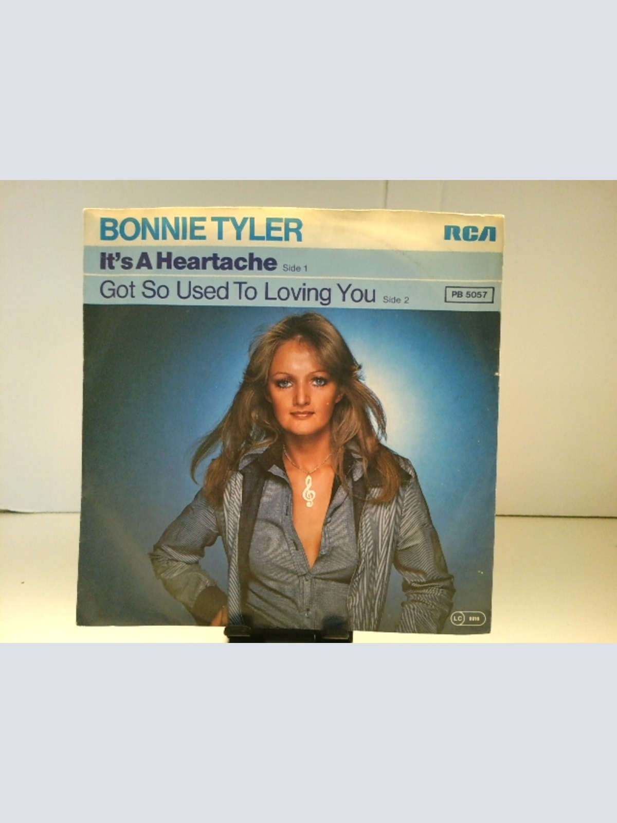 SINGLE / Bonnie Tyler – It's A Heartache