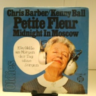 SINGLE / Chris Barber / Kenny Ball – Petite Fleur / Midnight In Moscow