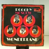 SINGLE / Wonderland (8) – Poochy / Moscow
