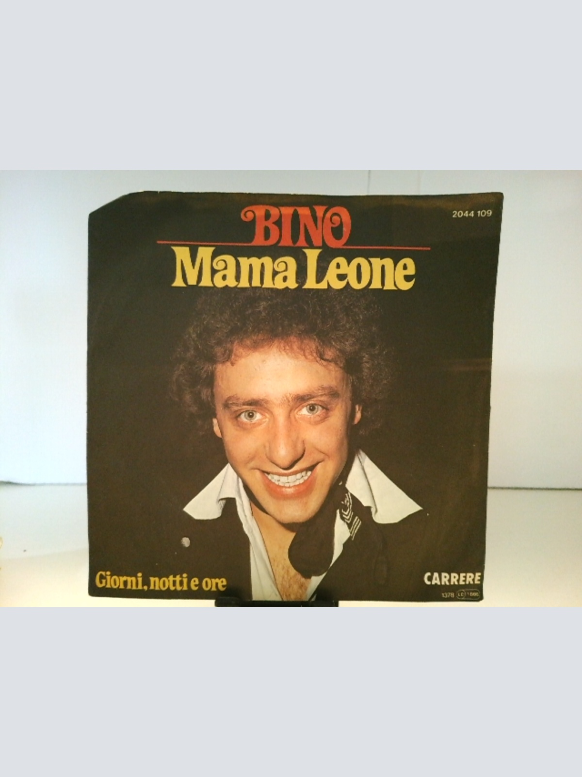 SINGLE / Bino – Mama Leone