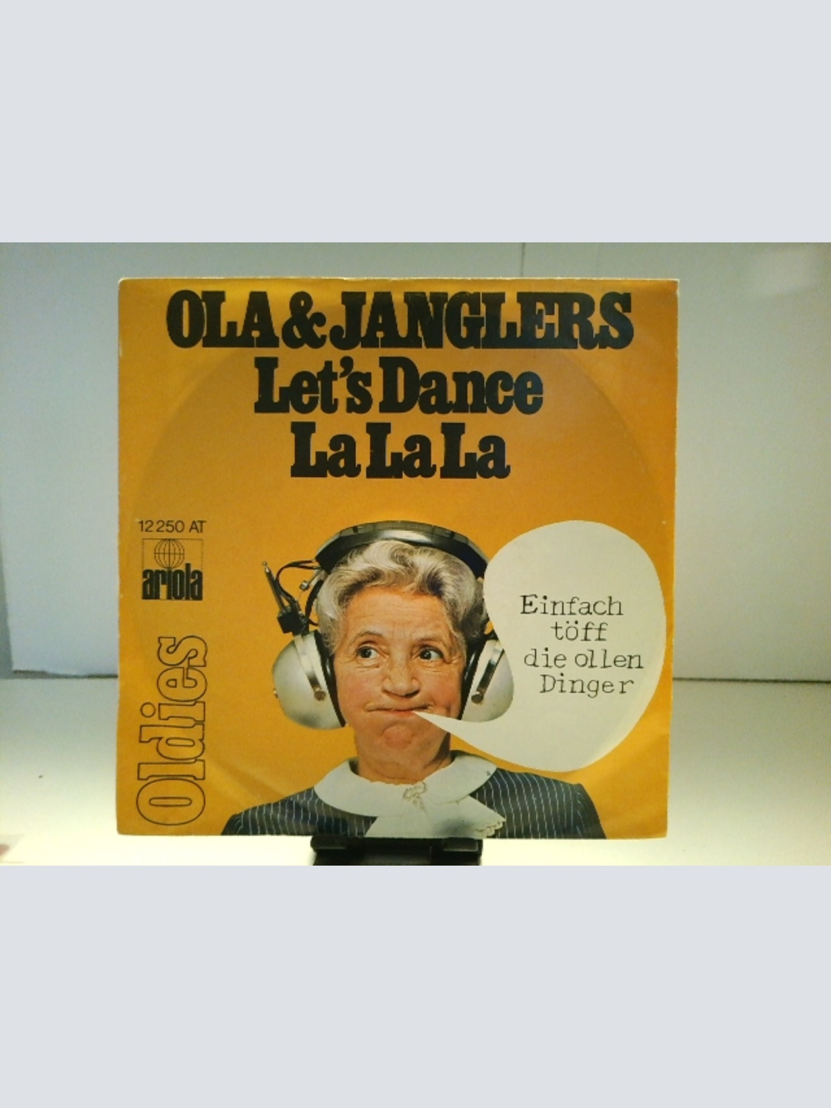 SINGLE / Ola & Janglers* – Let's Dance / La La La