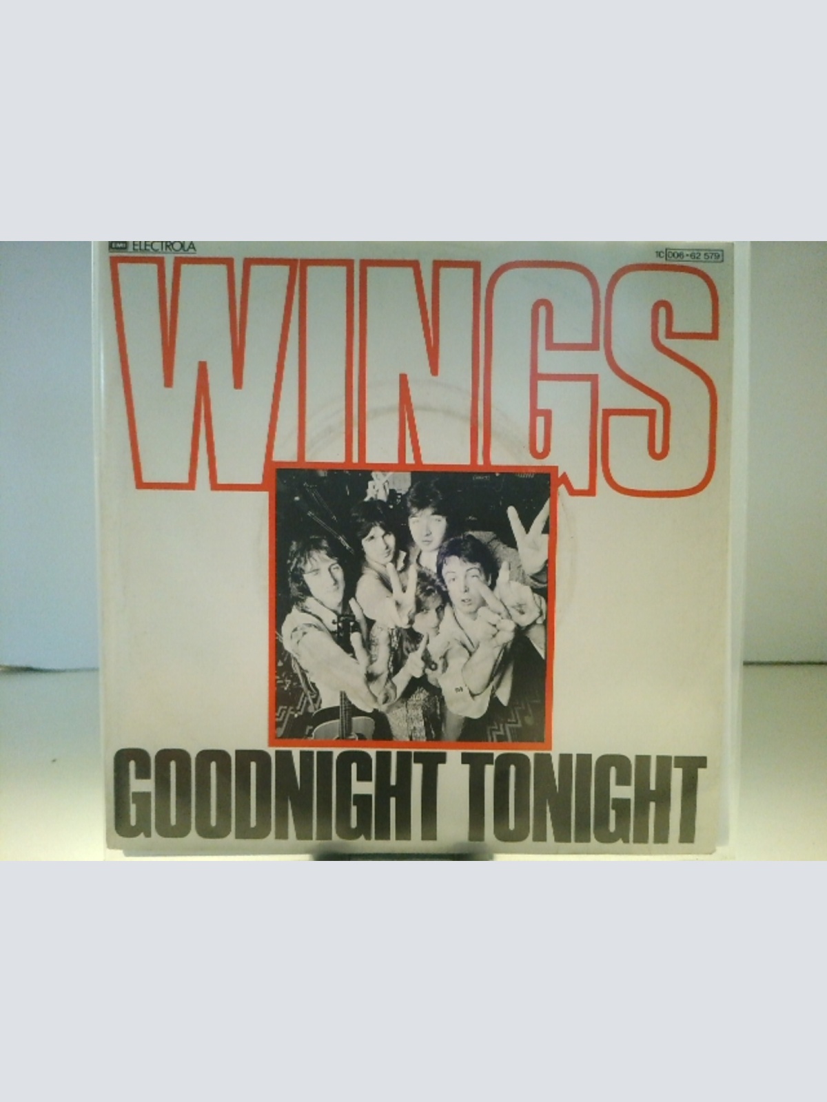 SINGLE / Wings (2) – Goodnight Tonight
