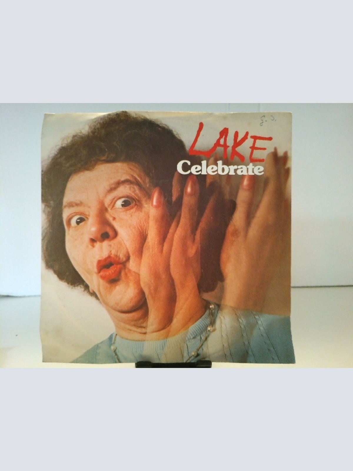 SINGLE / Lake (2) – Celebrate