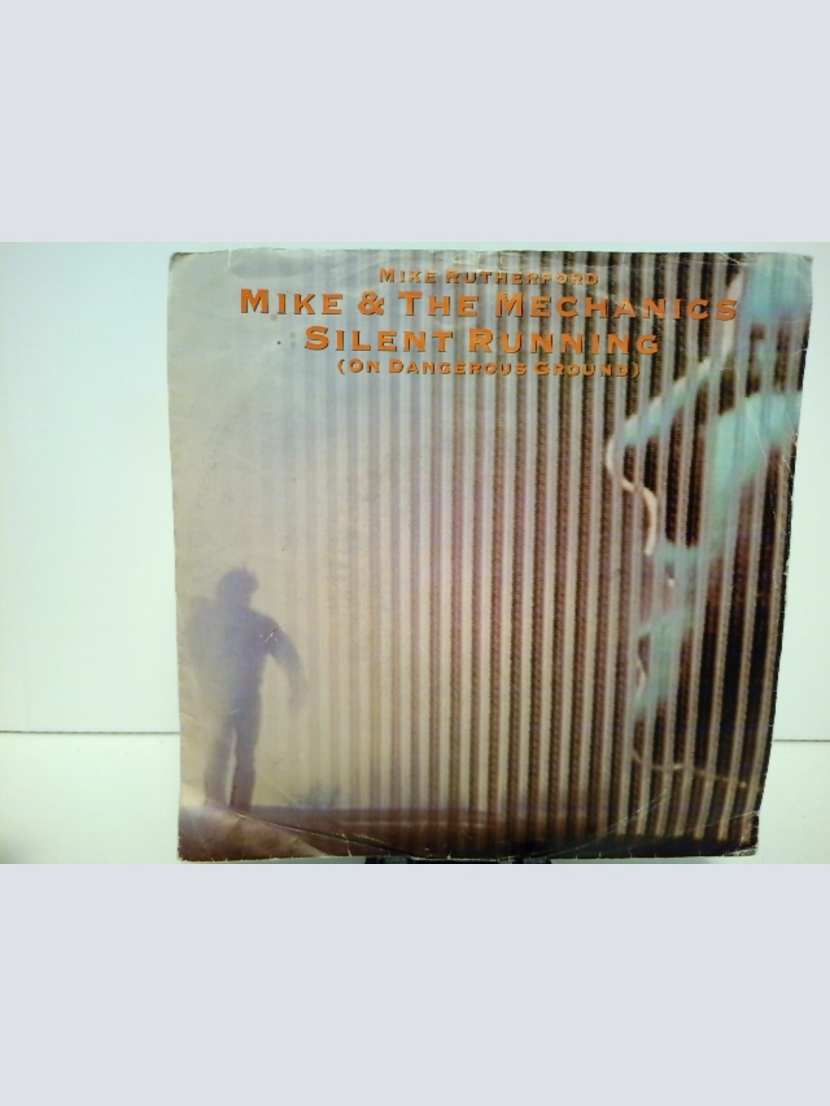 SINGLE / Mike & The Mechanics – Silent Running (On Dangerous Ground)