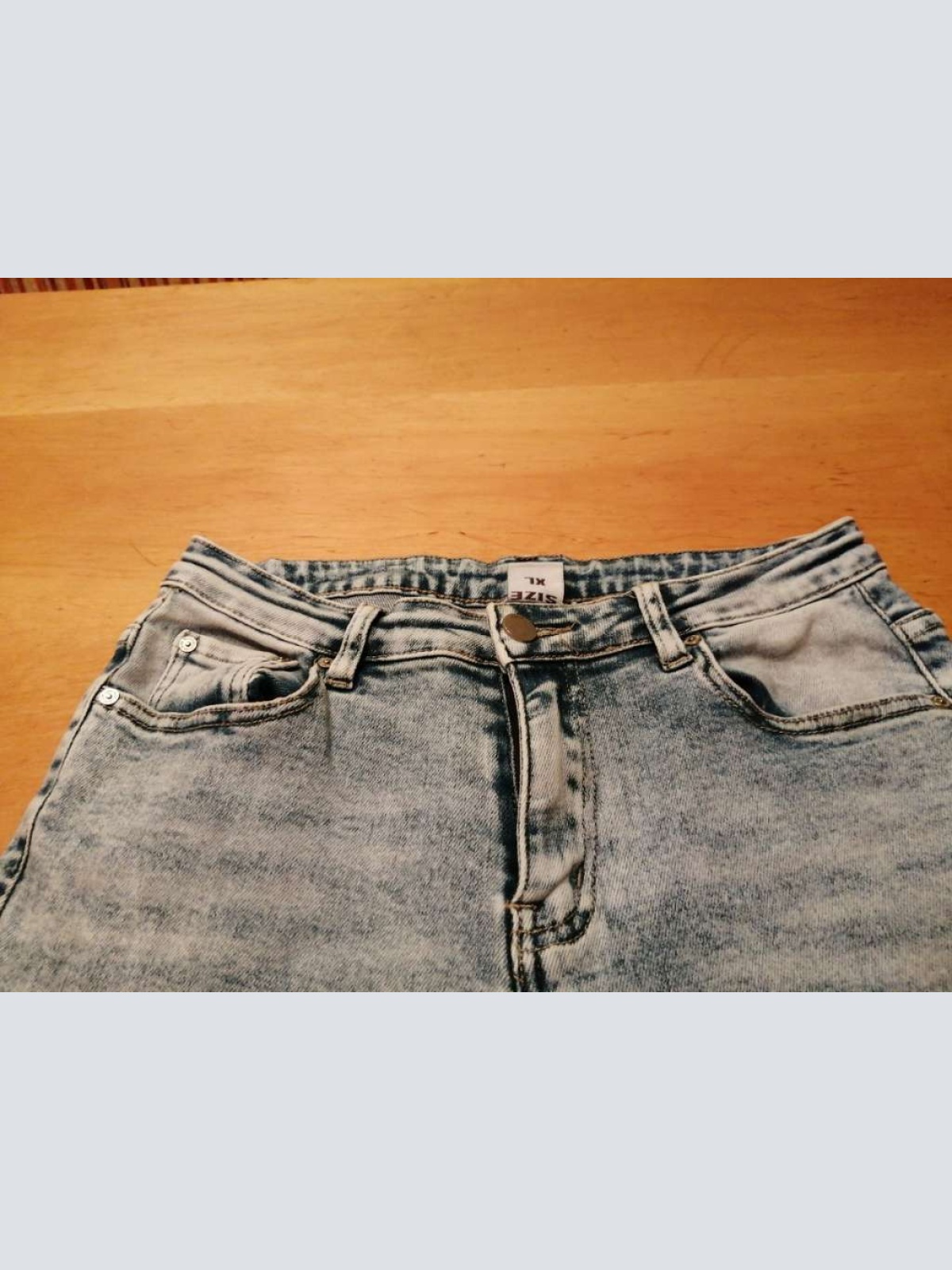 Sehr schöne Strech Jeans von Denim in gr. XL abzugeben.