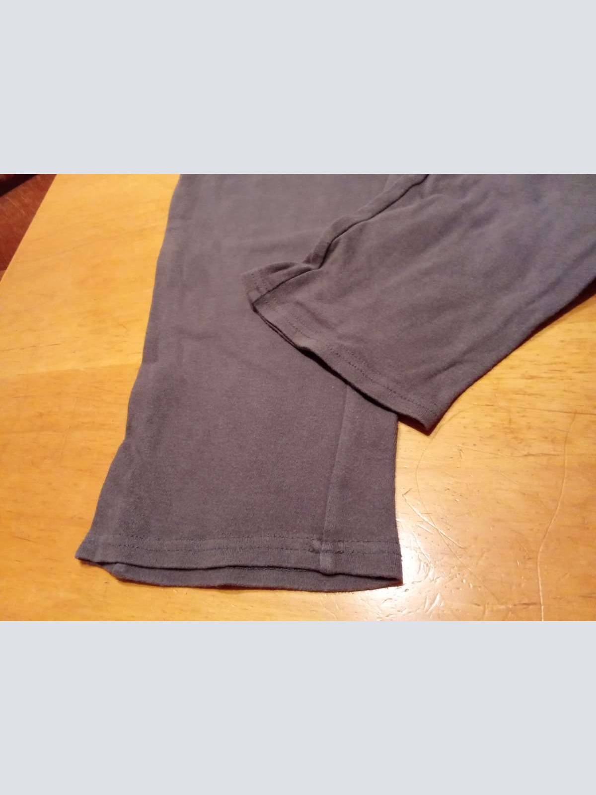 Sehr schöne Jogging Hose von C&A in gr. 122 /128 abzugeben.