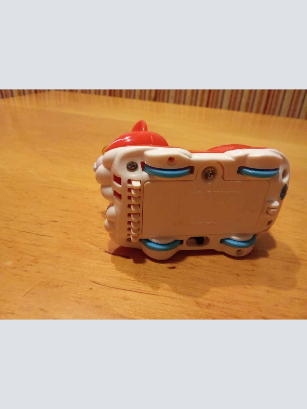 Sehr schönes Spielzeug von vtech abzugeben,Katze.