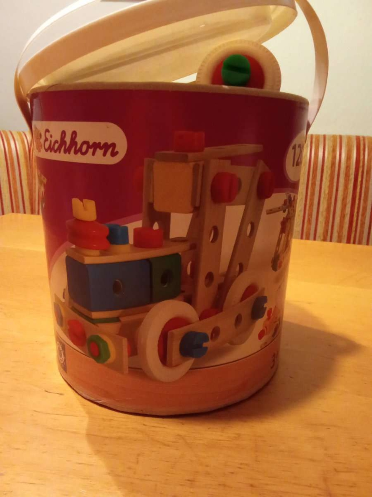 Sehr schönes Konstruktion Spiel von Eichhorn abzugeben