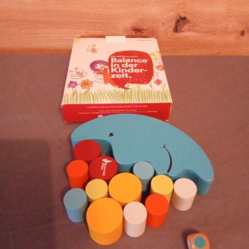 Sehr schönes Balance Geschicklichkeit Spiel abzugeben.