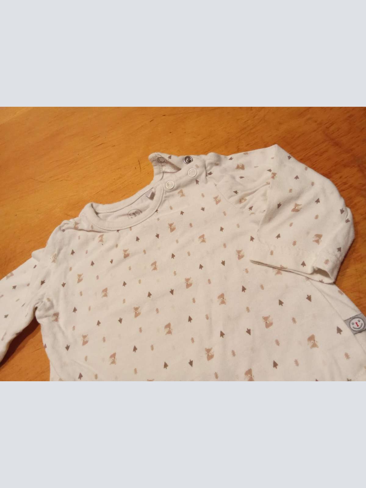 Sehr schönes Langarm Shirt von Liegelind in gr. 62 abzugeben.