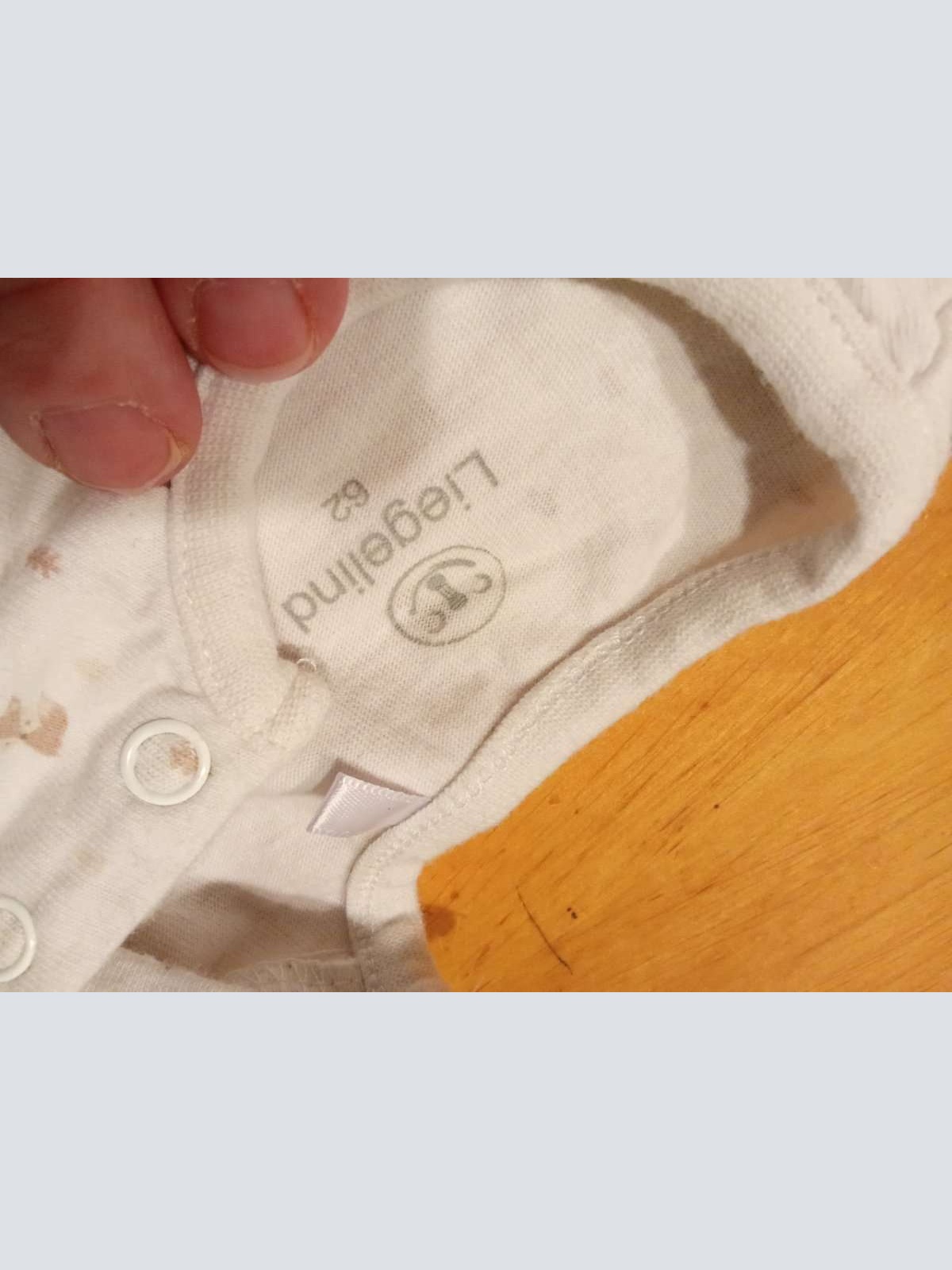 Sehr schönes Langarm Shirt von Liegelind in gr. 62 abzugeben.