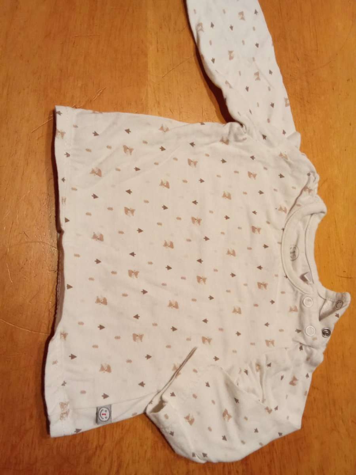 Sehr schönes Langarm Shirt von Liegelind in gr. 62 abzugeben.