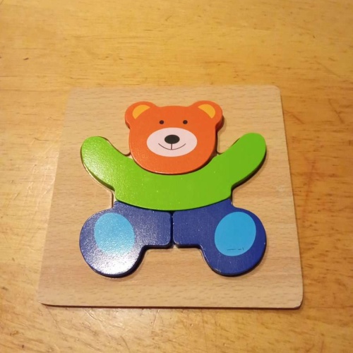 Sehr schönes Holz Puzzle abzugeben.