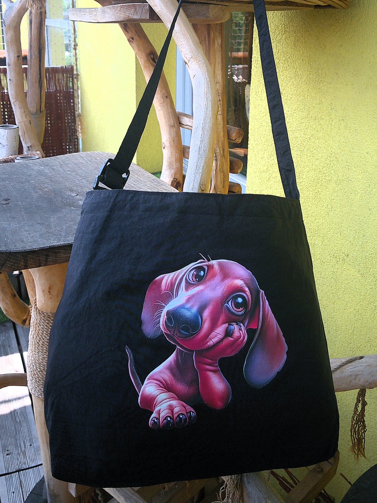 Umhängetasche Standtasche aus wasserabweisemden Taslan schwarz mit Dackel Applikation