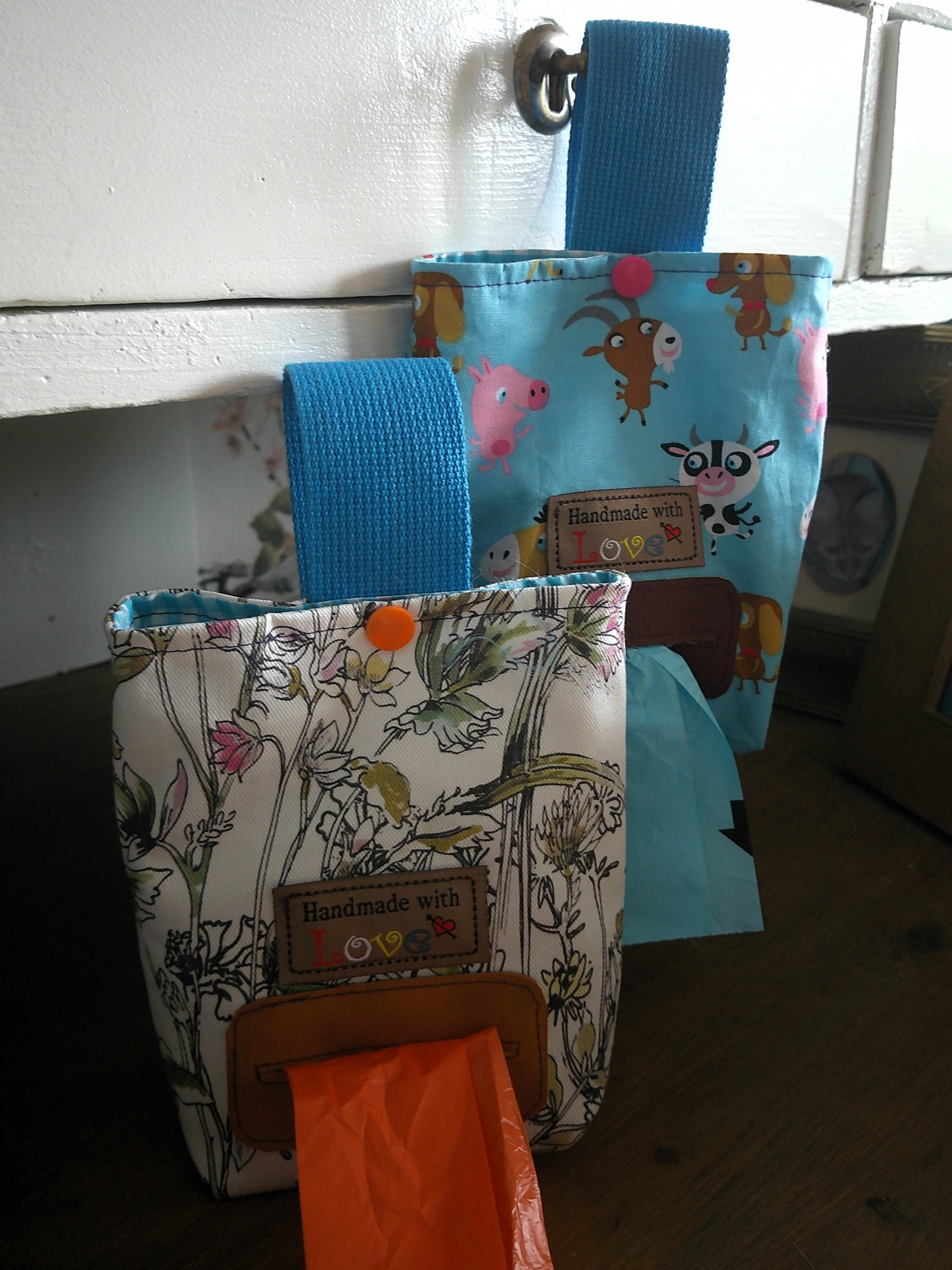 Leckerliebeutel, Kotbeuteltasche, Gacki Sacki Tasche, Futterbeutel für Unterwegs