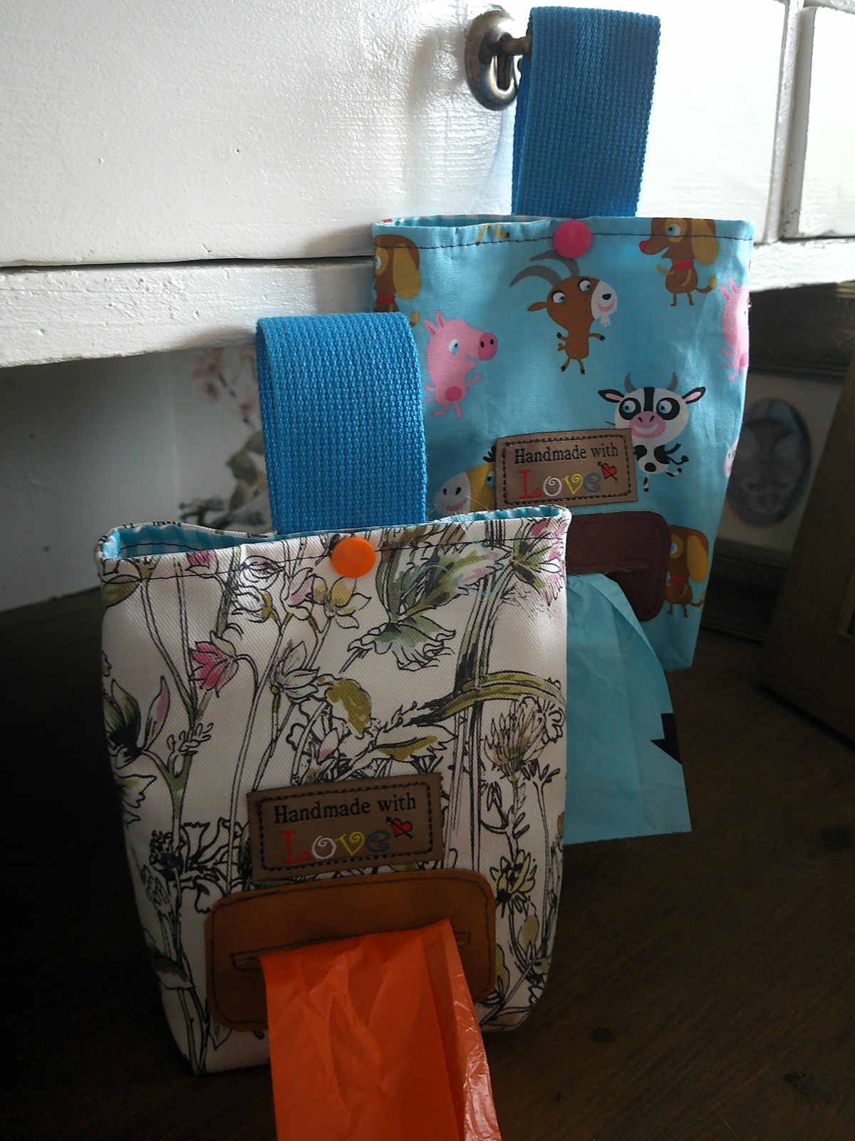 Leckerliebeutel, Kotbeuteltasche, Gacki Sacki Tasche, Futterbeutel für Unterwegs