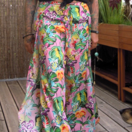 Wickelhose aus luftig leichter Viskose mit Blumenmotiv