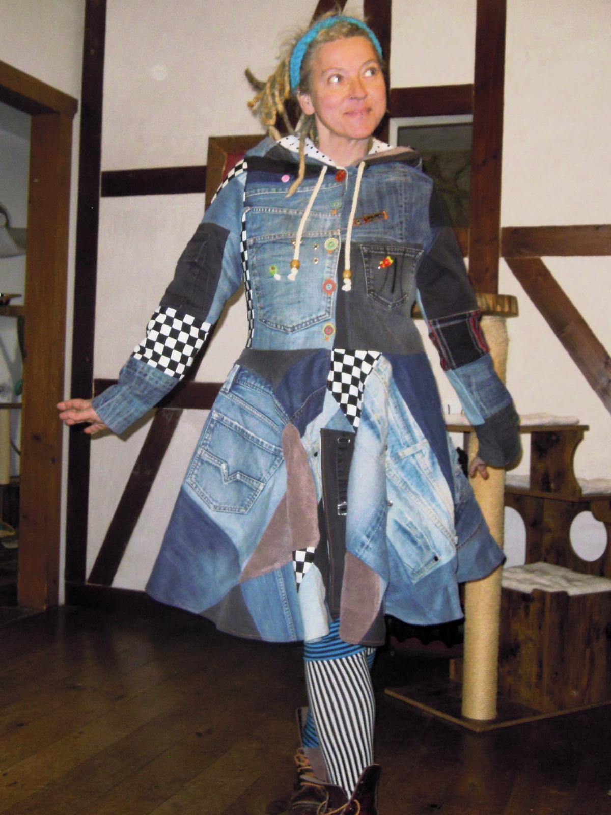 Jeansmantel Elfenmantel gefüttert mit Zipfelkapuze Alternativmode