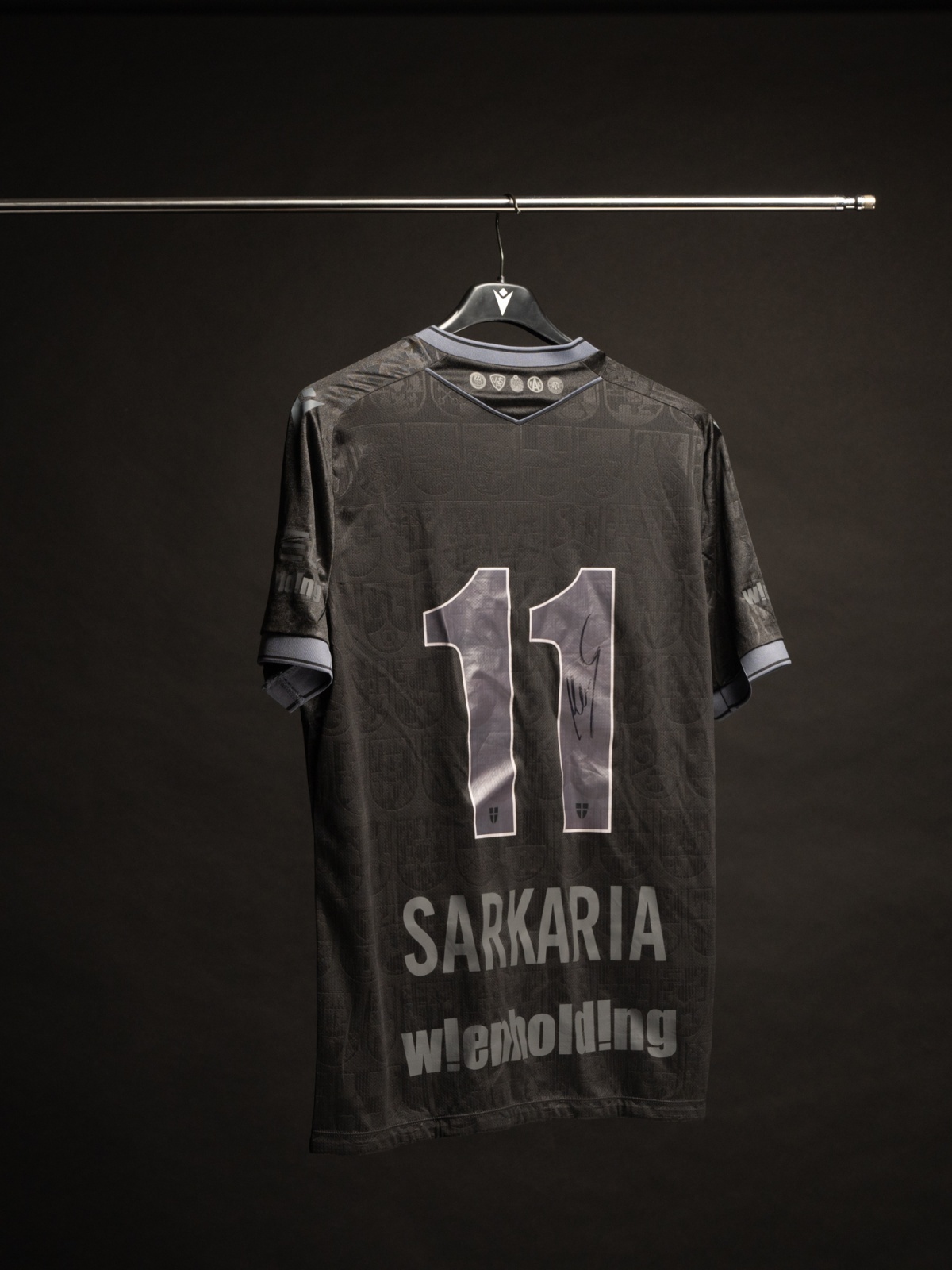 Austria Wien Matchworn Bezirkstrikot SARKARIA