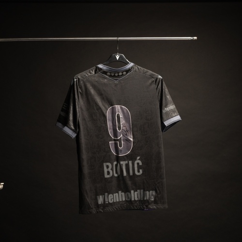 Austria Wien Matchworn Bezirkstrikot BOTIĆ