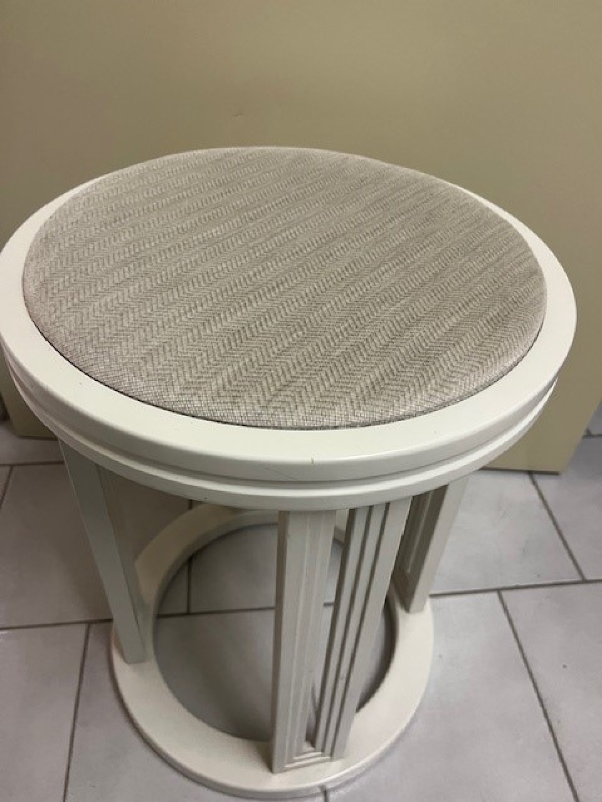 Hocker rund /weiß (51)