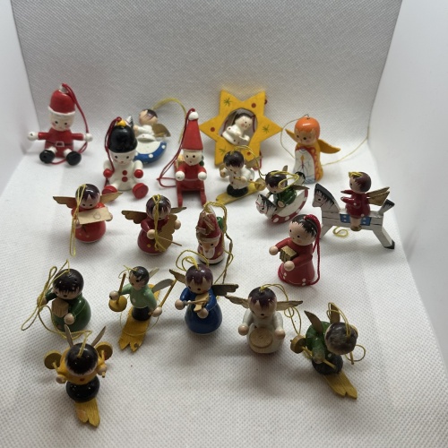 Konvolut alter Holzschmuck aus dem Erzgebirge