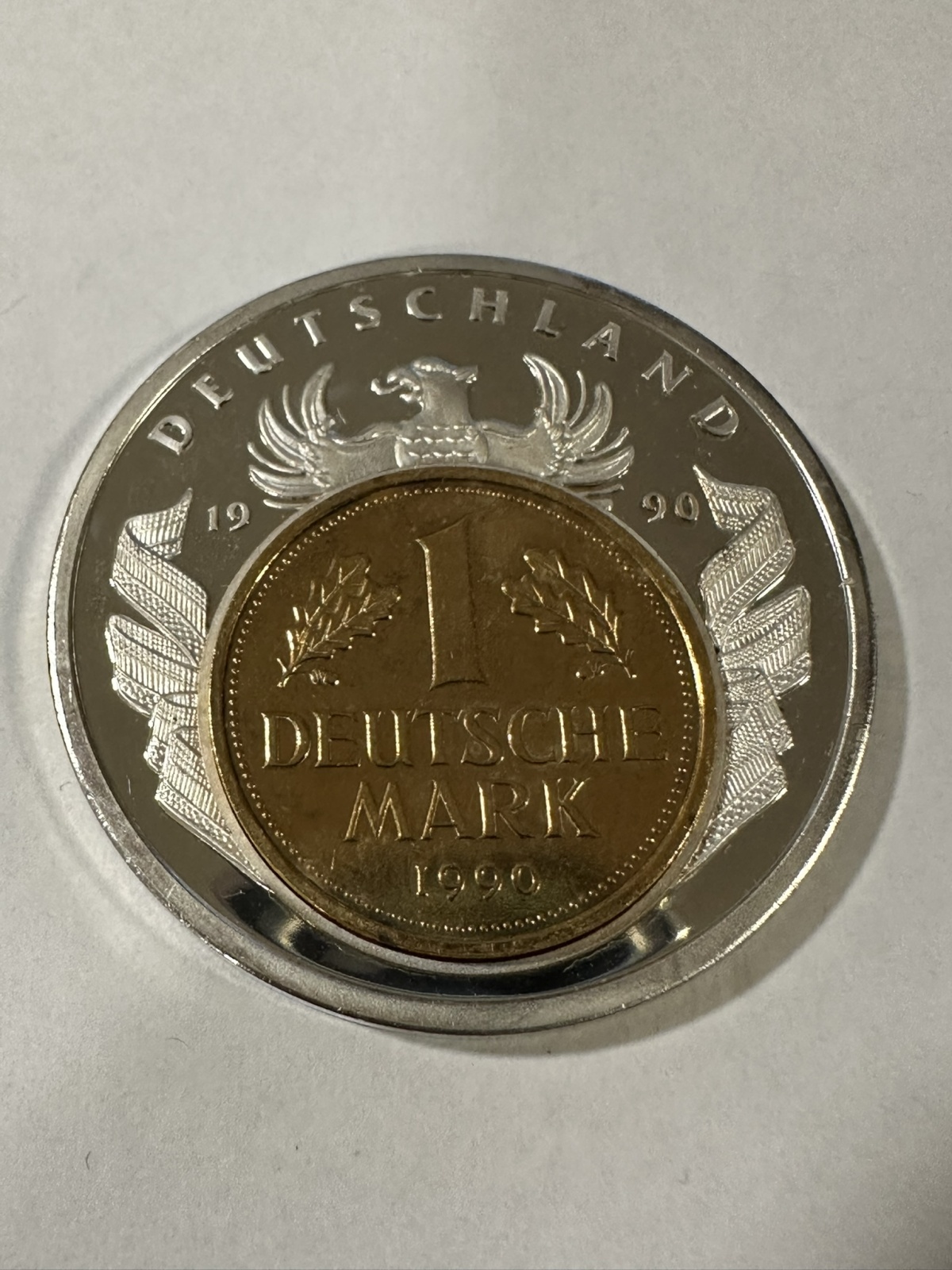 Medaille "European Currencies" mit vergoldeter 1DM Münze von 1990