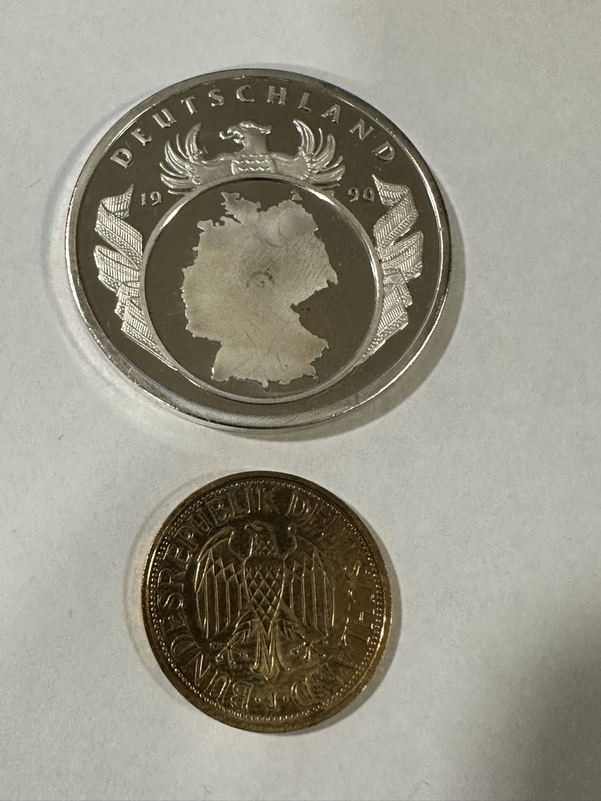 Medaille "European Currencies" mit vergoldeter 1DM Münze von 1990