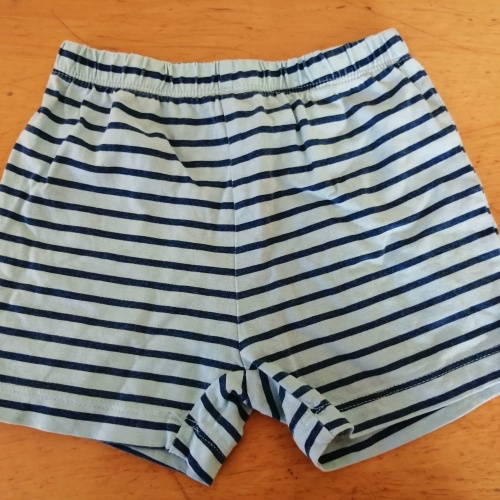 Kurze Hose gr. 74/80