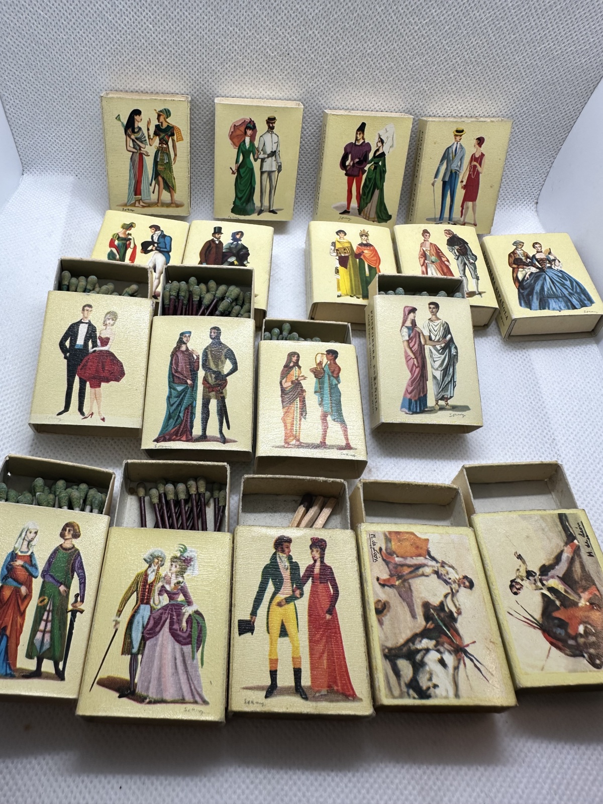 18 Stk. antike spanische Streichholzschachteln Fa. Fosforera