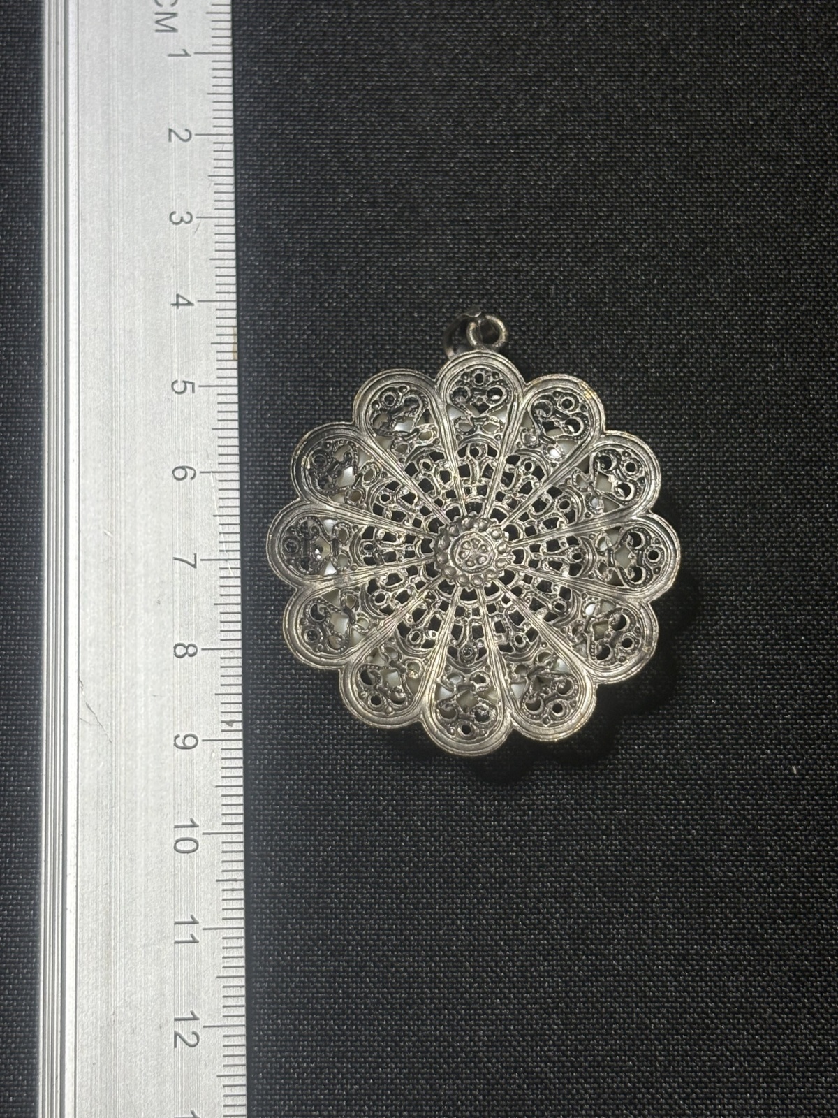 antiker Anhänger UdSSR mit Perlen und Filigran