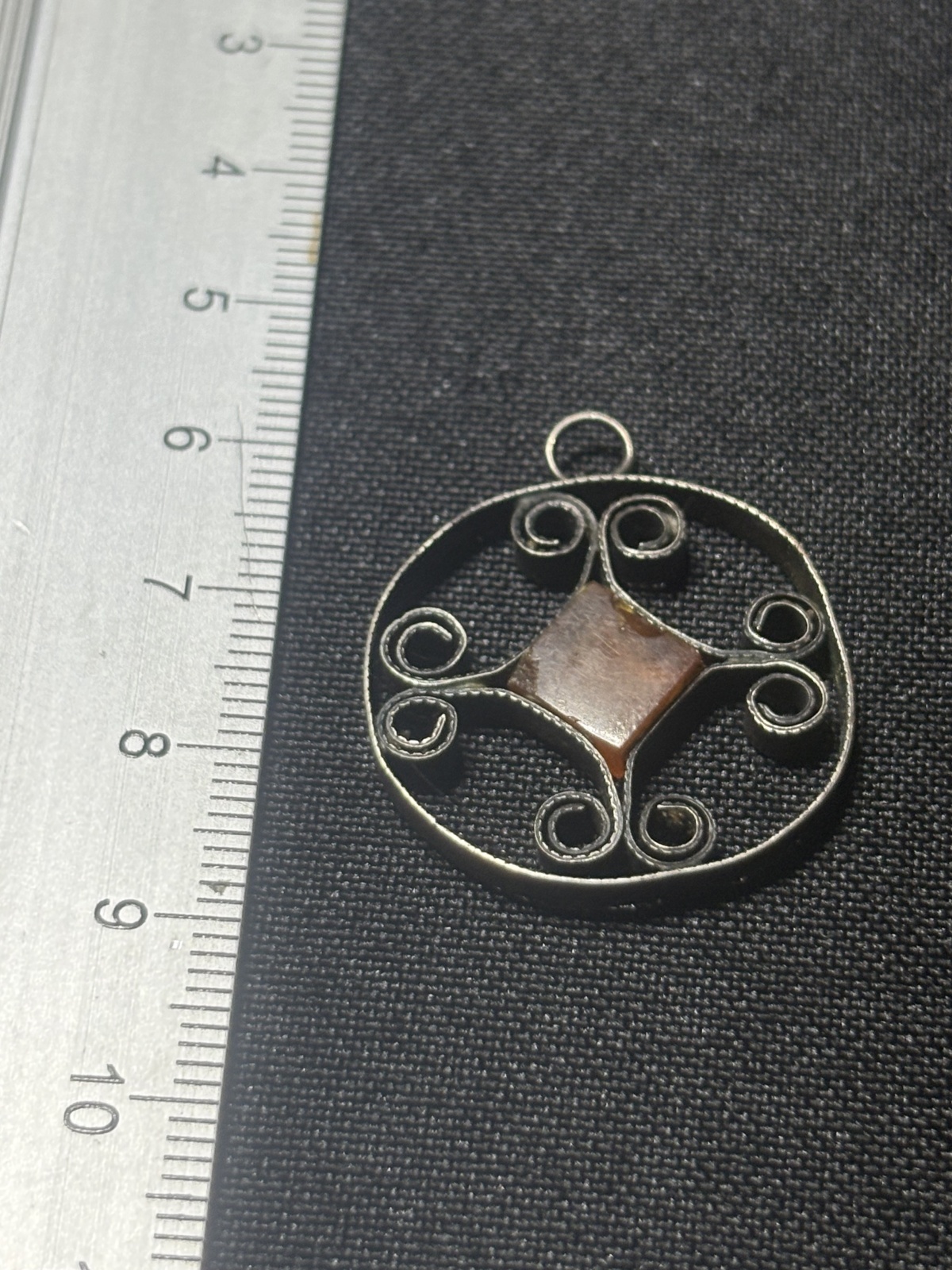 Antik Silber Kreuz mit Stein