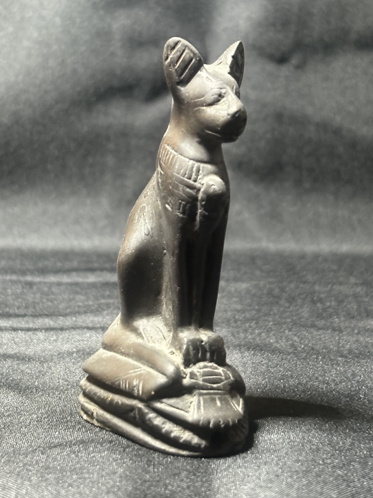 Vintage sitzende Katzenfigur, Ägypten