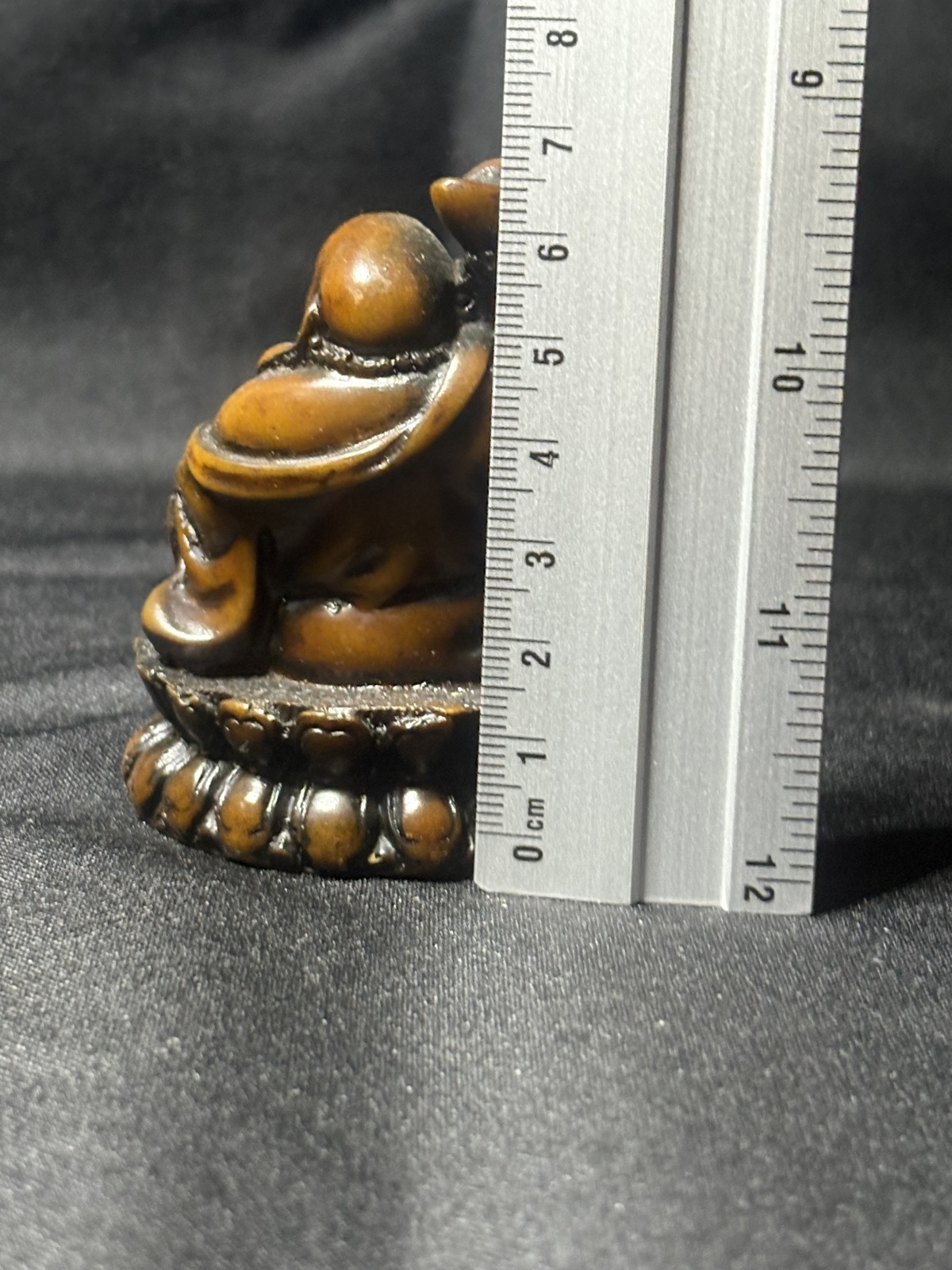 Vintage sitzende Buddha-Figur