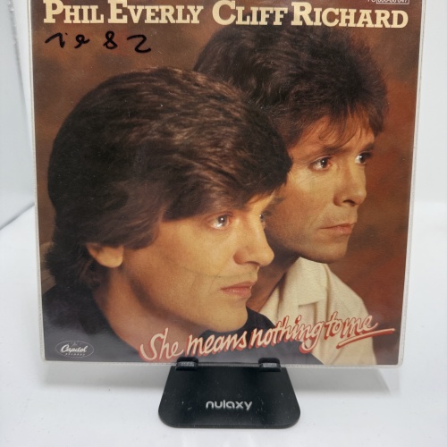 Single / Phil Everly & Cliff Richard – She Means Nothing To Me