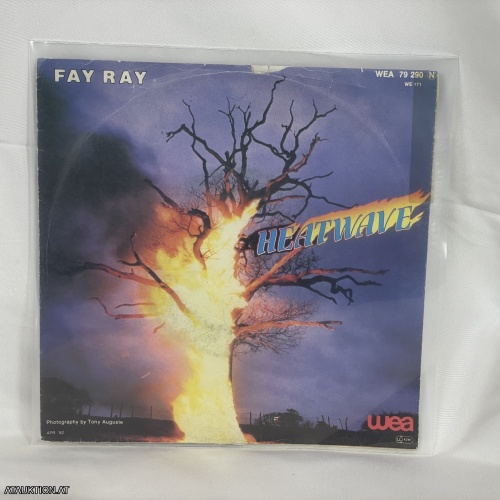 SINGLE / Fay Ray – Heatwave