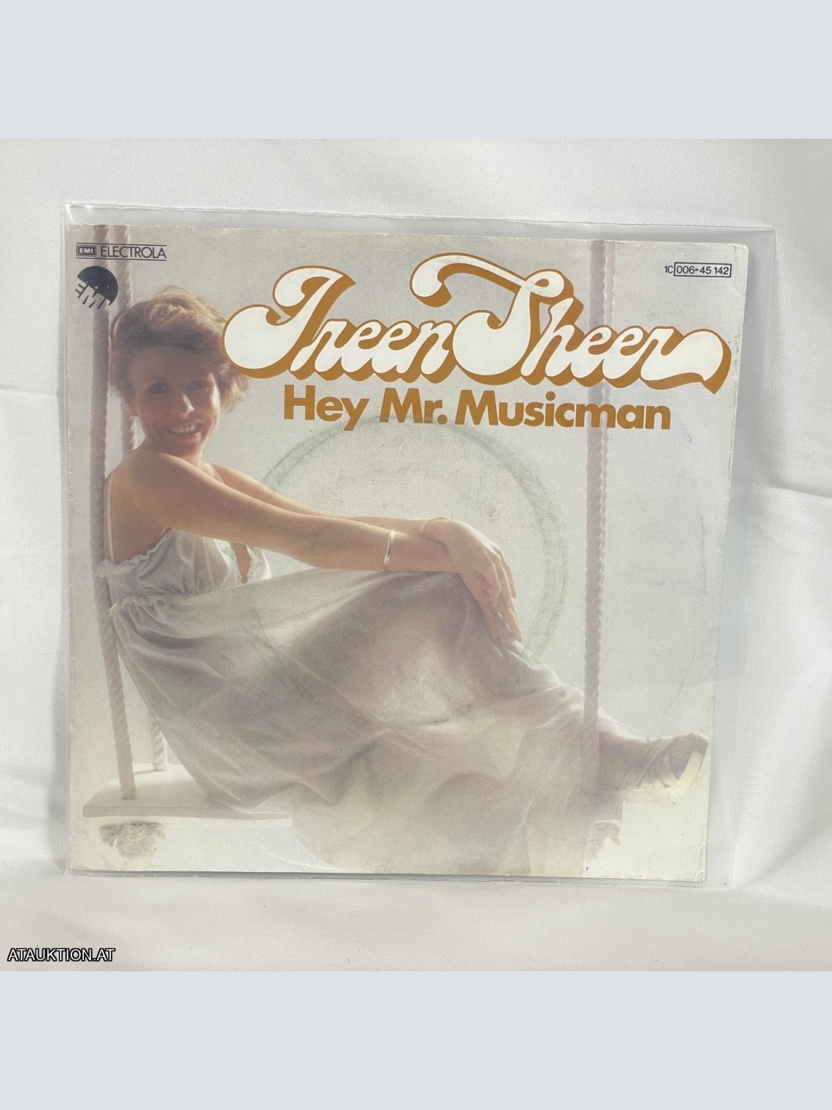 SINGLE / Ireen Sheer – Hey Mr. Musicman