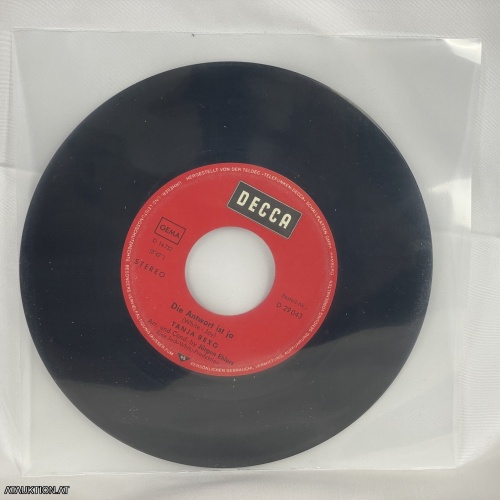 SINGLE / Tanja Berg – Kann Ich Dich Denn Nie Vergessen (That Same Old Feeling) / Die Antwort ist ja