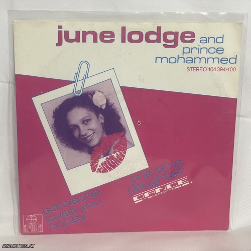 SINGLE / June Lodge And Prince Mohammed – Someone Loves You Honey - One Time Daughter