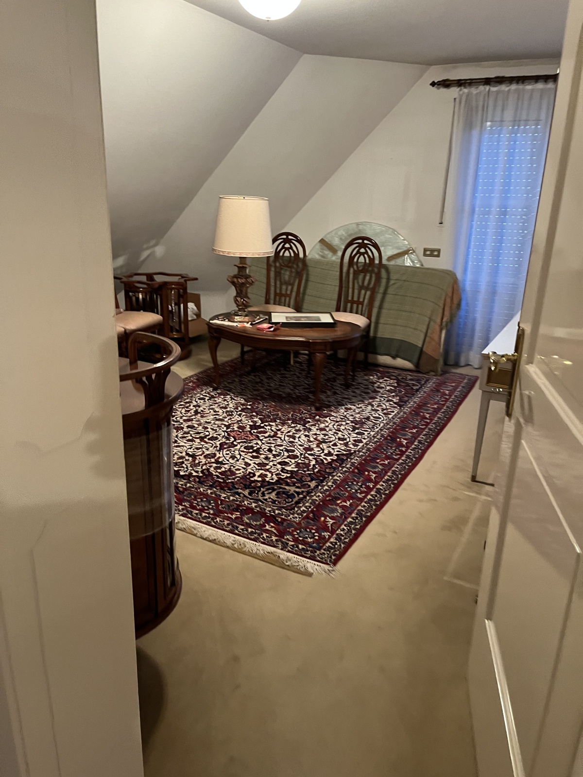 Esstisch mit Glasplatte - rund inkl. 6 Sessel (2)