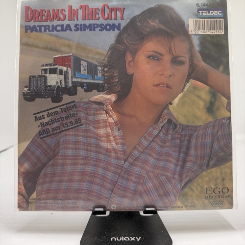Single / Patricia Simpson – Dreams In The City