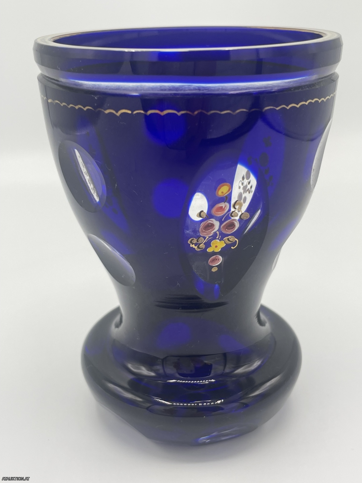 Antiker Fussbecher kobaltblau mit Emailmalerei