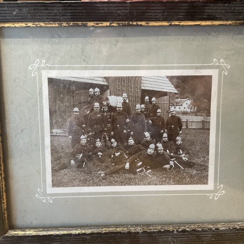 Altes Bild im Rahmen Feuerwehrgruppe um 1900