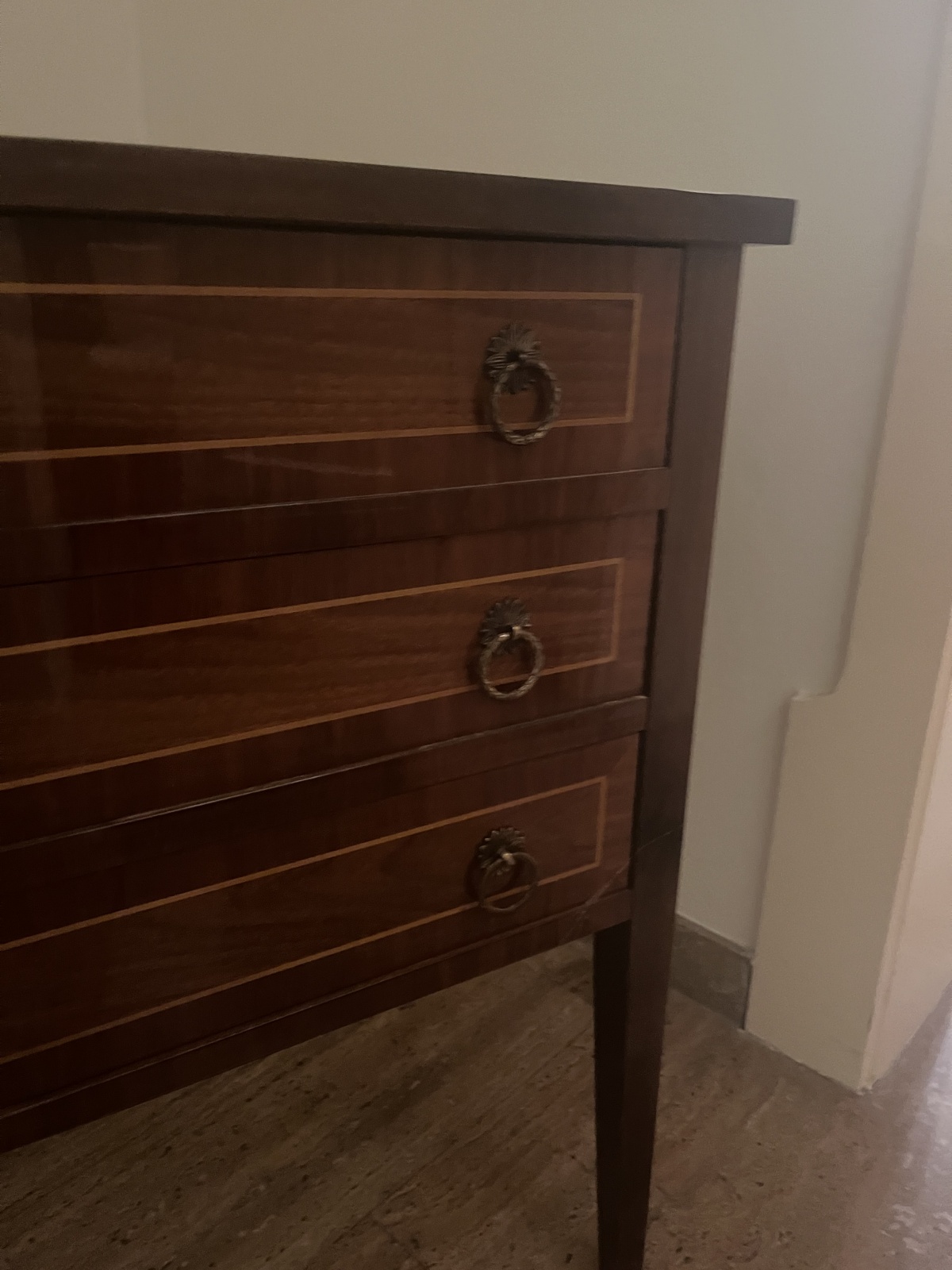 Schöne kleine Kommode / Kasterl mit 3 Lade (21)