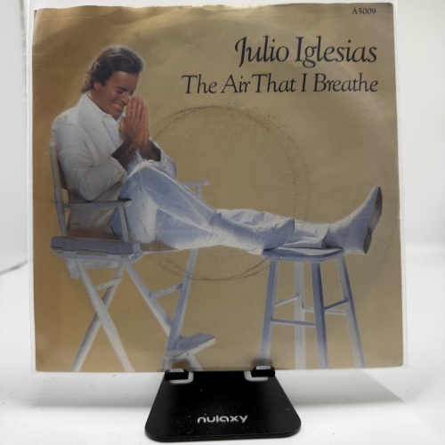 Single / Julio Iglesias – The Air That I Breathe
