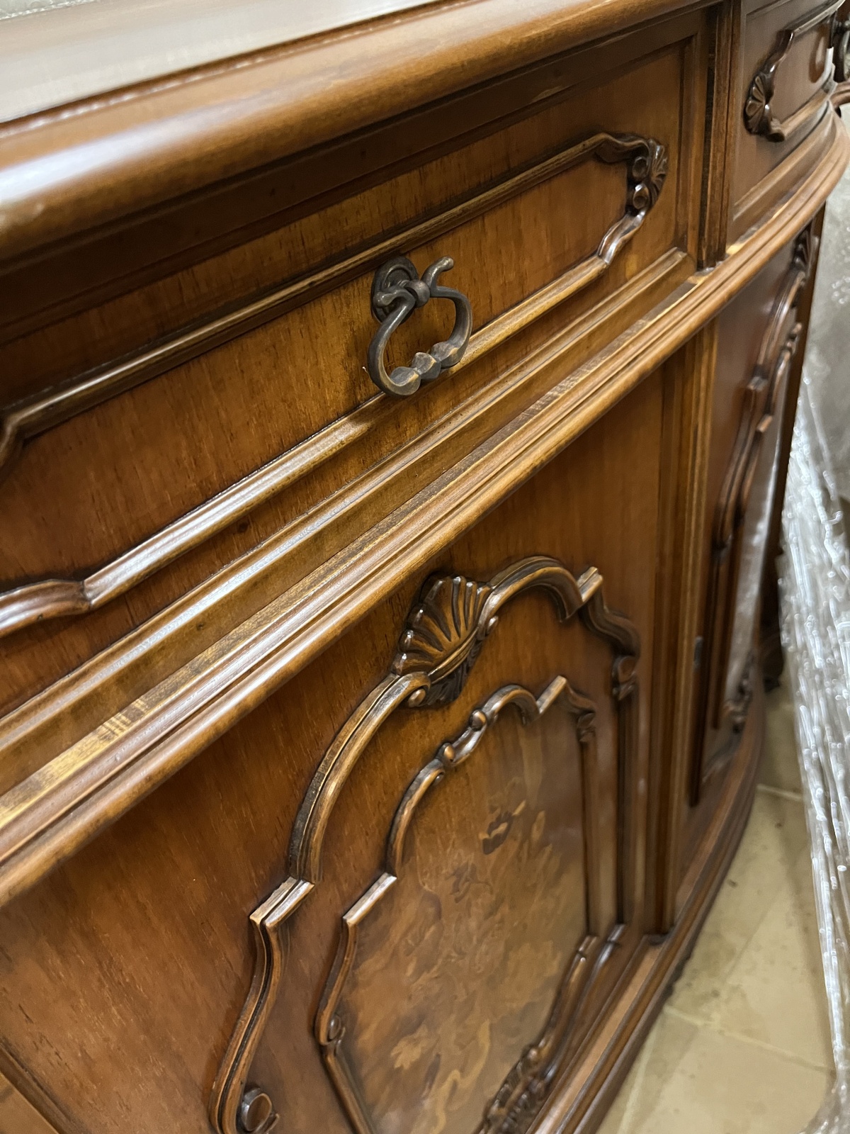 Anrichte inkl. Unterteil (29)