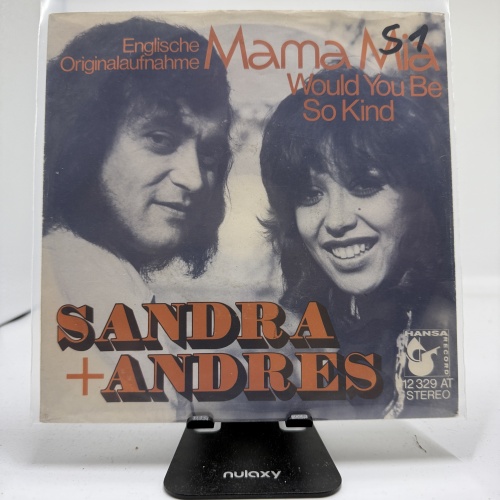 Single / Sandra + Andres – Mama Mia