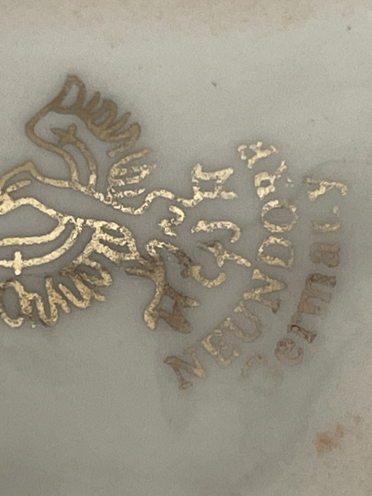 Neundorf Porzellan Piano Baby