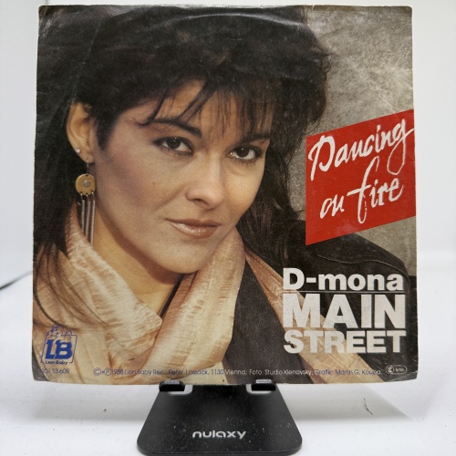 Single / D-Mona & Mainstreet – Dancing On Fire